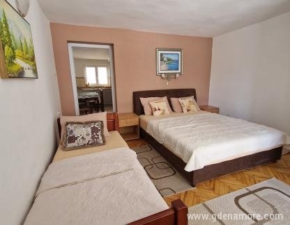 Apartmaji Boro, Apartma 2, zasebne nastanitve v mestu Šušanj, Črna gora - 20230531_155120 (1)